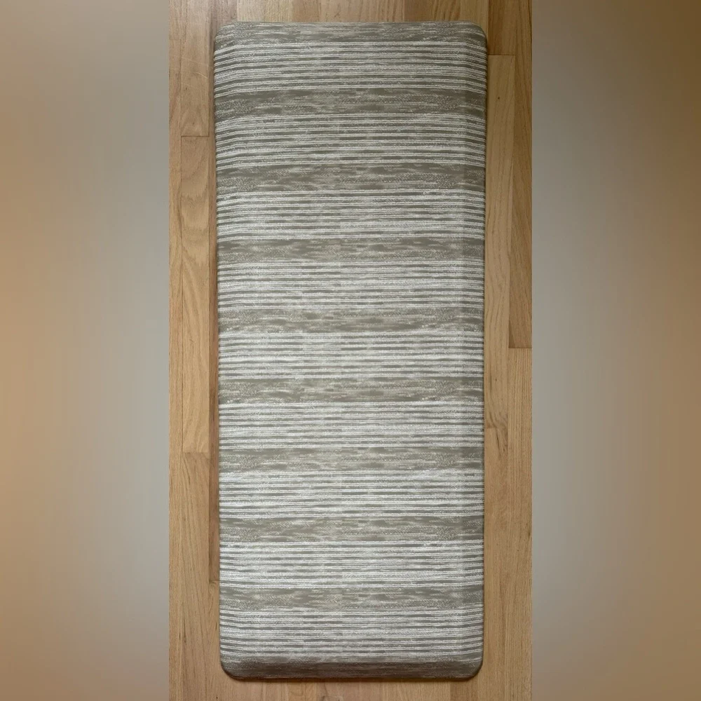 NEW! House of Noa Standing Mat Abbot Timber– 22" x 54” - Picture 3 of 4